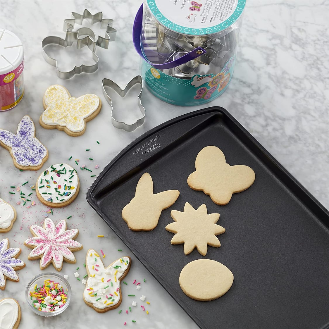 Baking Pans & Cookie Sheets