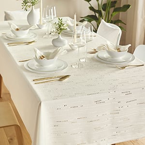 Tablecloths & Napkins