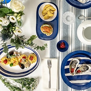 Outdoor Dining & Servings