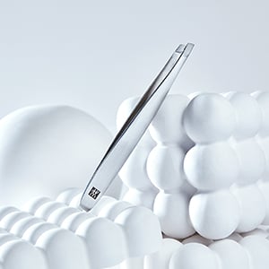 Tweezers