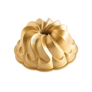 Nordic Ware Pirouette Bundt Pan