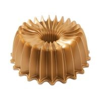 Nordic Ware Brilliance Bundt Pan, 2.5 L