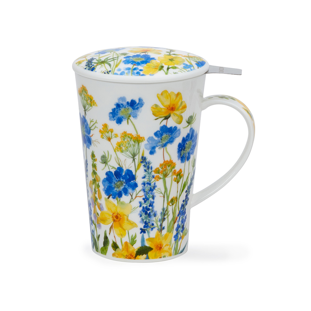 كوب شاي مع مصفاة، أزهار زرقاء وصفراء صيفية، شتلاند، دونون
