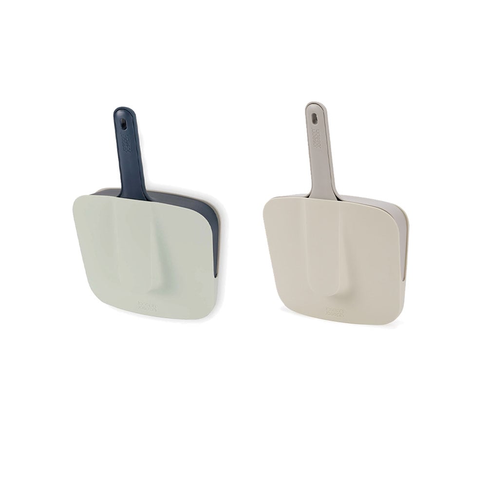 فرشاة وجاروف قابل للتعليق على الحائط كلين ستور، جوزف جوزف