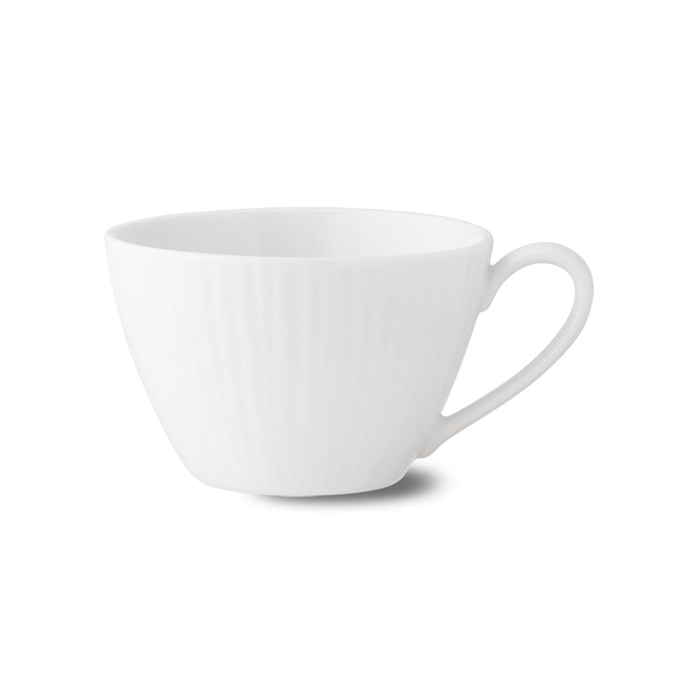 كوب شاي مع طبق، كونيفير، نوريتاكي